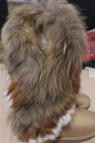 Зимние угги фото посредника .