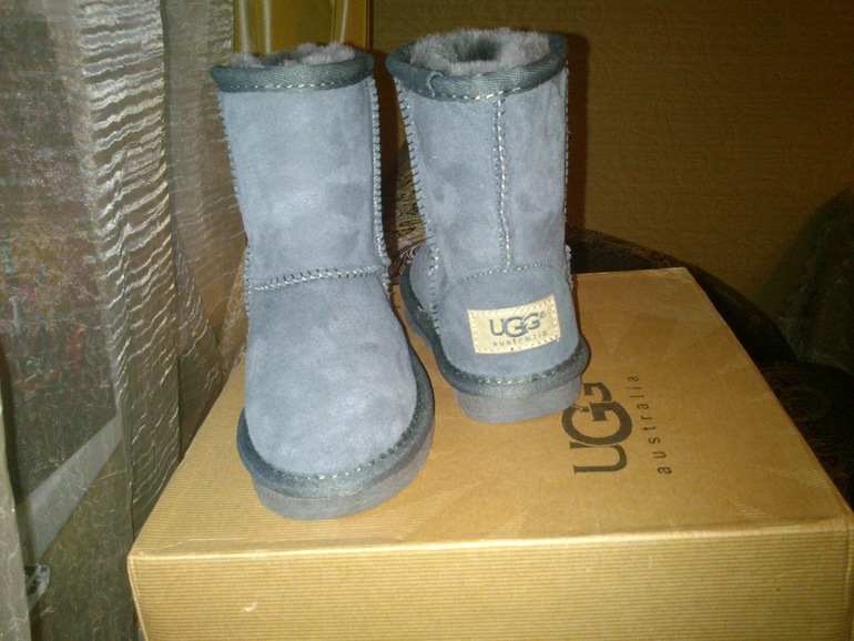 Пристрой UGG детские 24 размер  (3500 руб)