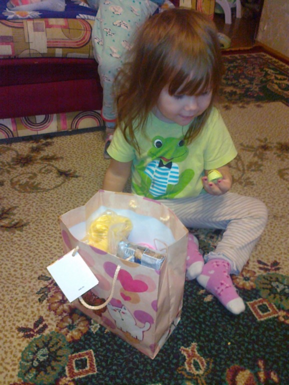 Спасибо феечкам за подарки деткам!!!!