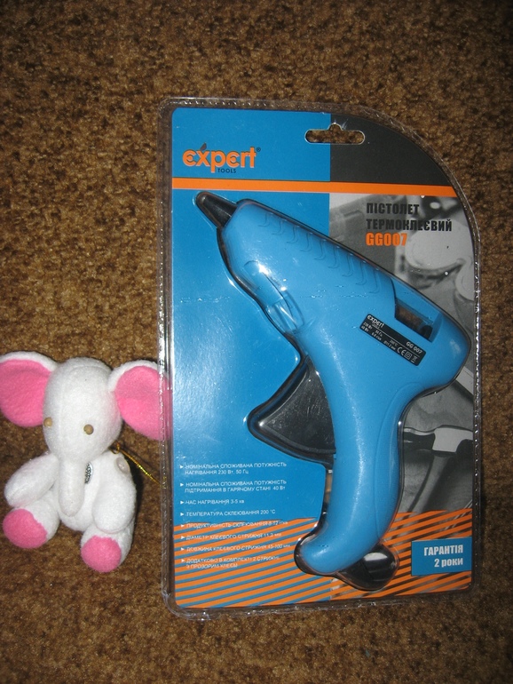 Слоненок дома