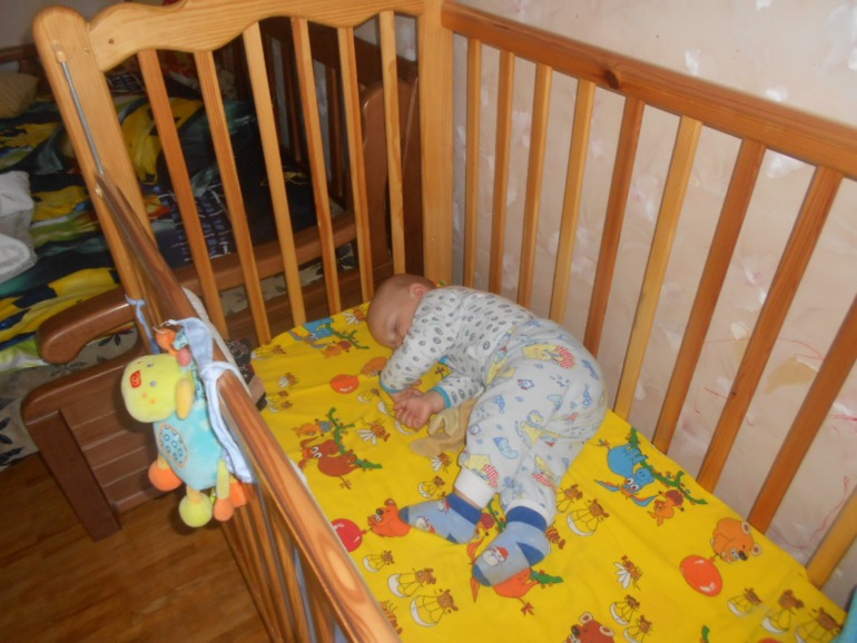 Мои детки! Кирилл 3 года 7 месяцев, и мои погодки Артем год и месяц и Полина 25 дней!