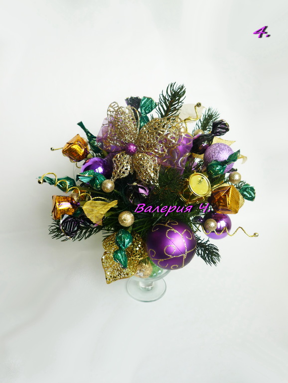 Новогоднее украшение стола с конфетами