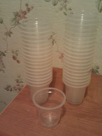 Закидайте меня идеями, пожалуйста, что сделать со стаканчиками!