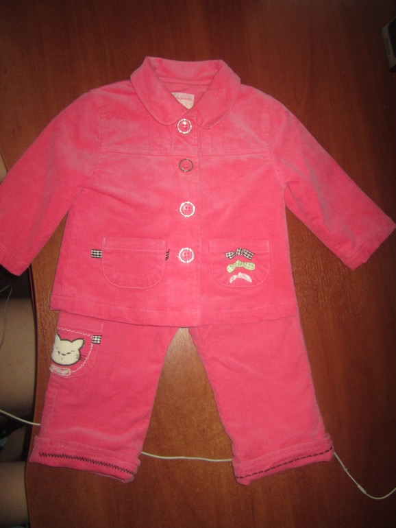 Красивый Комплект на девочку б/у.Почта.