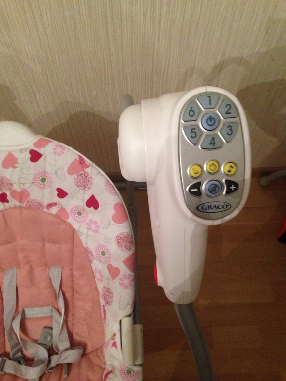 Качели электронные Graco Lovin Hug с адаптером (состояние новых) 2500р