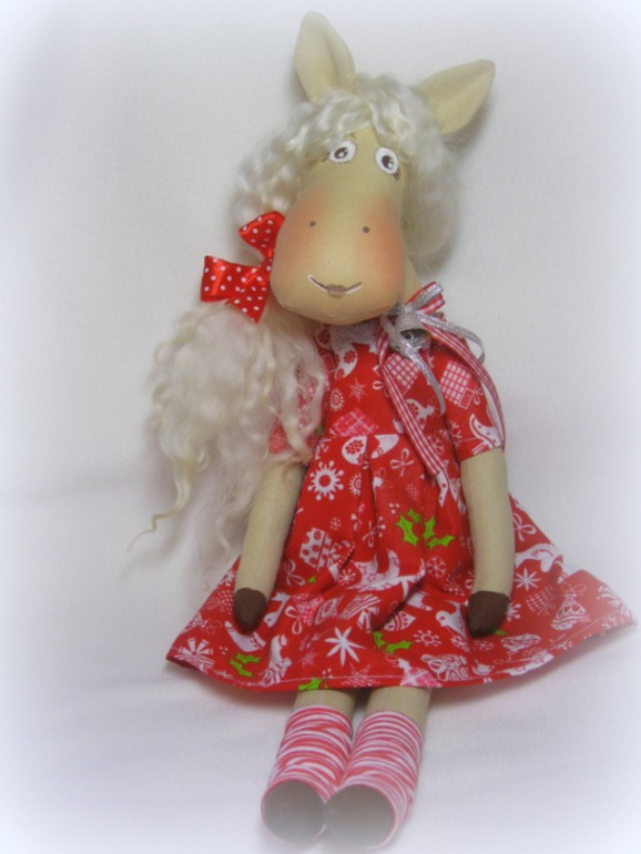 Новогодняя лошадка =) Кому??