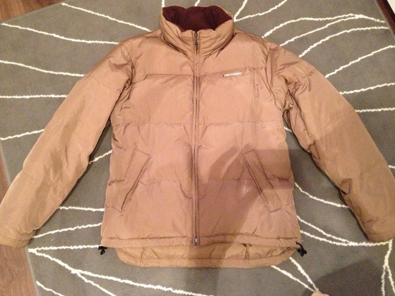 Отличный пуховик TOMMY HILFIGER