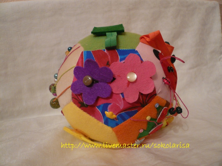 Мячик с игровыми гранями