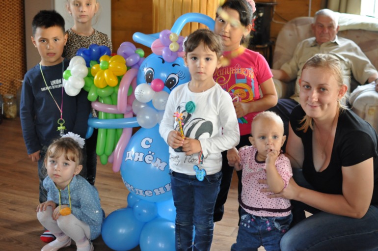 Вот и наш ПЕРВЫЙ ГОДИК!!! Продолжение...