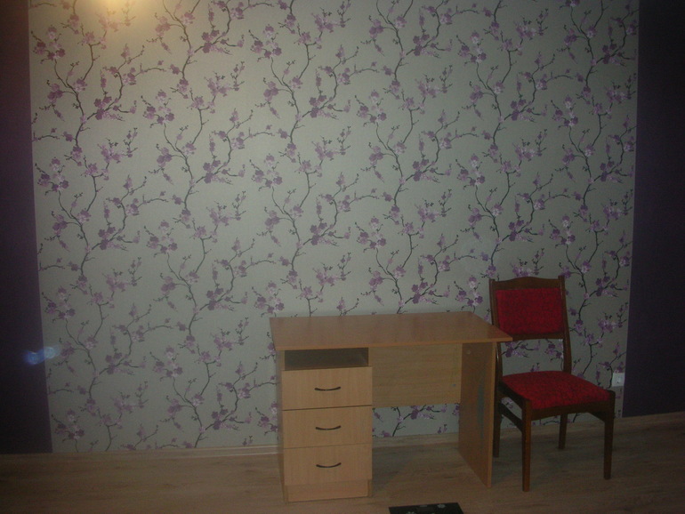 Помогите с выбором шкафа-купе. С его цветом .