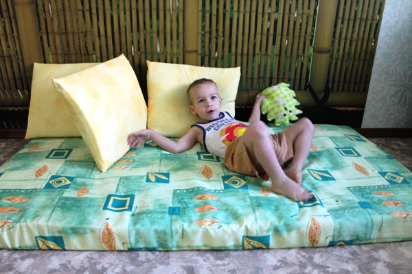 Ежики в листьях)