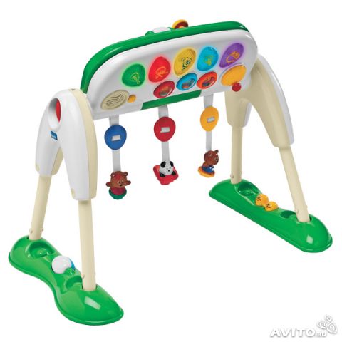Гимнастический центр Chicco 2500 руб