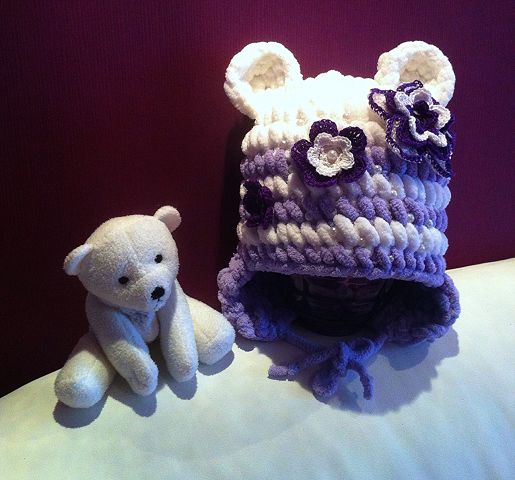 Милая шапочка Умка