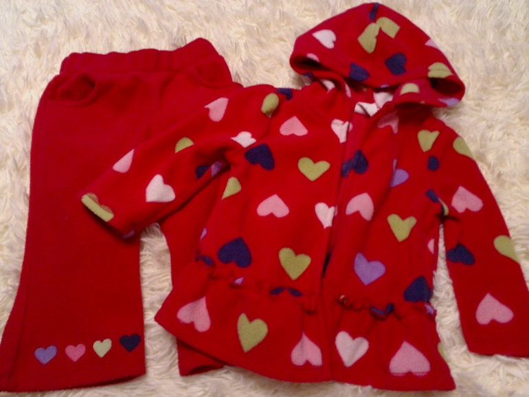 ОБНОВИЛА 10.01.14!!!Комплекты gymboree,crazy8 и тд на девочку от 12 до двух лет новое и бу.