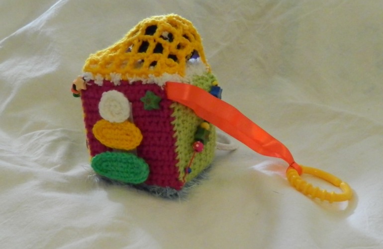 Развивающий кубик для малыша 7 мес.