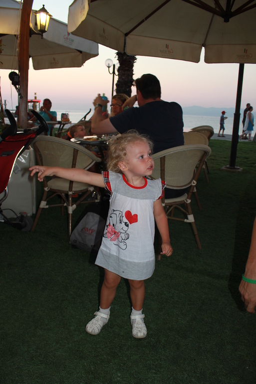 d29272a901de400aedad0947ac31b64f.jpg