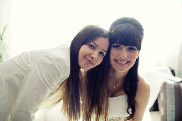 хау мэни еарс олд?))