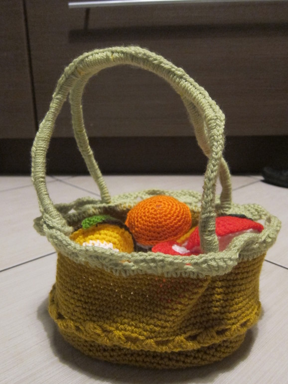 корзиночка с грибочками в детский садик