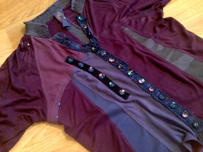 вещи Б/У . Приятные цены !!