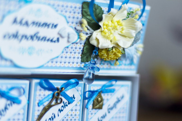 Снова коробочка)))