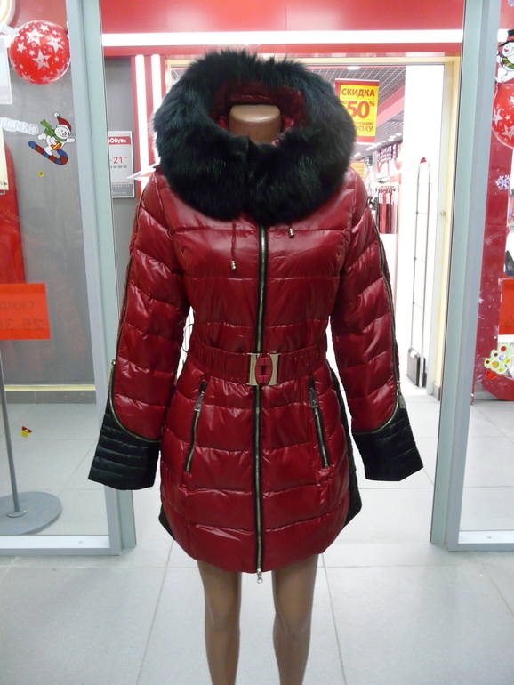 Женские Куртки Moncler, Elisabetta Franchi, Kadali и др.