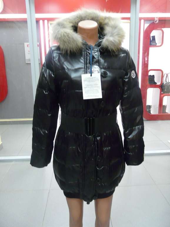 Женские Куртки Moncler, Elisabetta Franchi, Kadali и др.