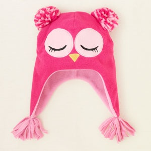 Девочки, кто брал такие или подобные шапки в children place?