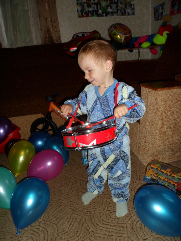 Утро уже двухлетнего мальчишки!!!