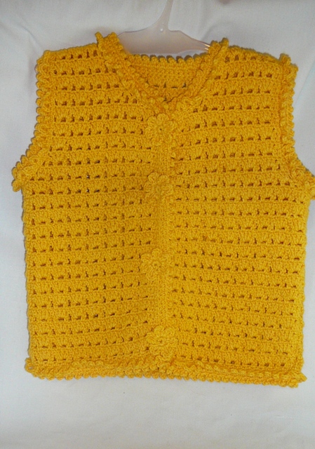 Жилетка для малышки