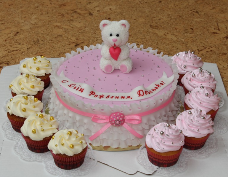 Летом серый, зимой белый? Правильно, мишка :о)