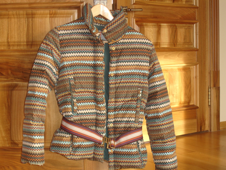 MISSONI пуховик в идеале, на 36р, 5000р