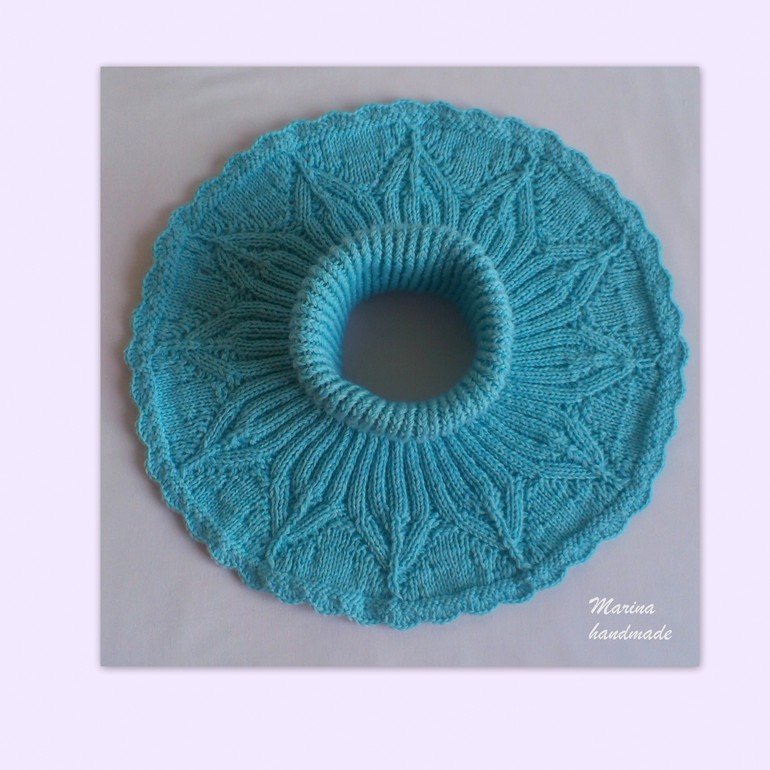 Шапочка "Винкс. Текна" и манишка для девочки на зиму.