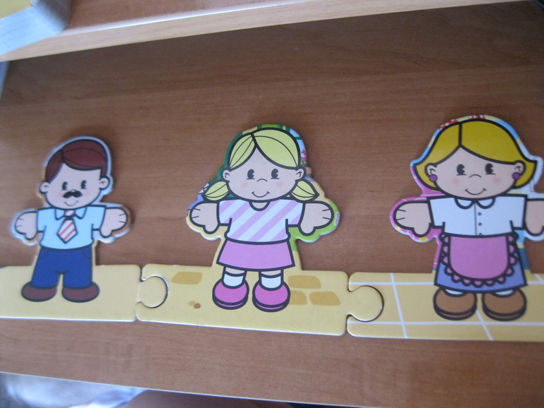 Обзор наших первых книжек.