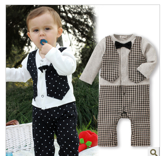 Праздничные костюмы для мальчиков.