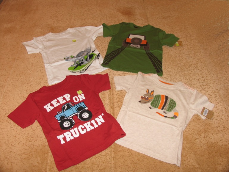 Хвастаемся нашими вещичками:)