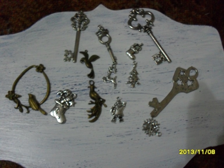 Девоньки, а я уже с подарками!!!!!!