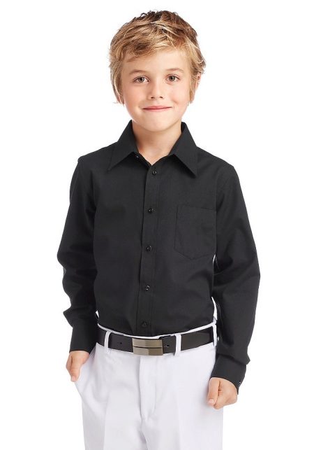 Мальчик в черной рубашке