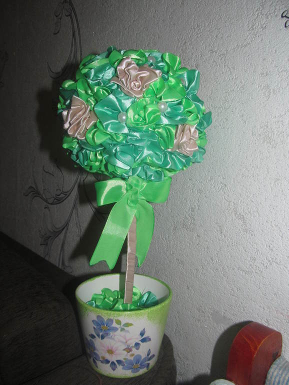 Мой первый топиарий, делала в садик ко дню матери.