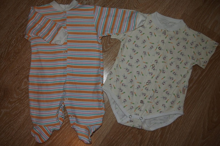 для девочки от рождения до 1,5 годика все сезоны