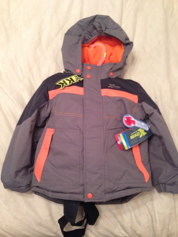 Зимний новый комплект Gusti (Густи)д/мальчика. р.110