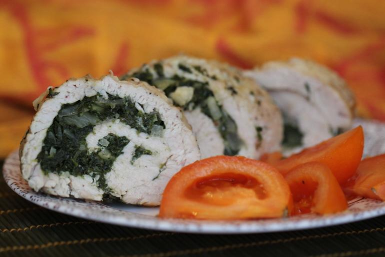 Рулет из индейки со шпинатом