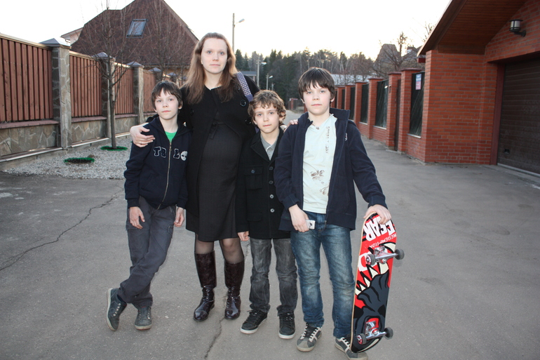 А нам уже по 13 лет, но мы все равно к вам)