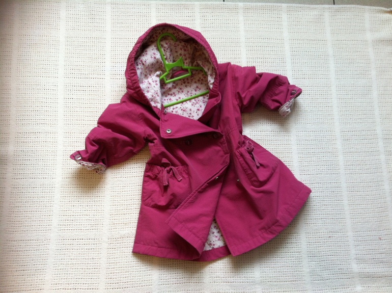 Для девочки много одежды от 80 до 4 лет! Прошу под кат!