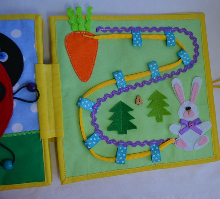 Именная развивающая книжечка)