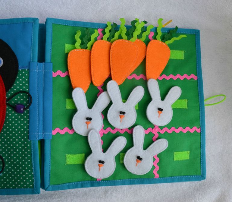 Именная развивающая книжечка)