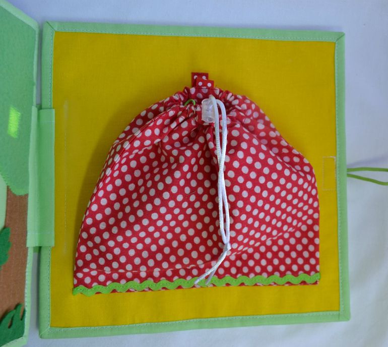 Именная развивающая книжечка)