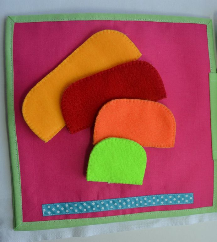 Именная развивающая книжечка)