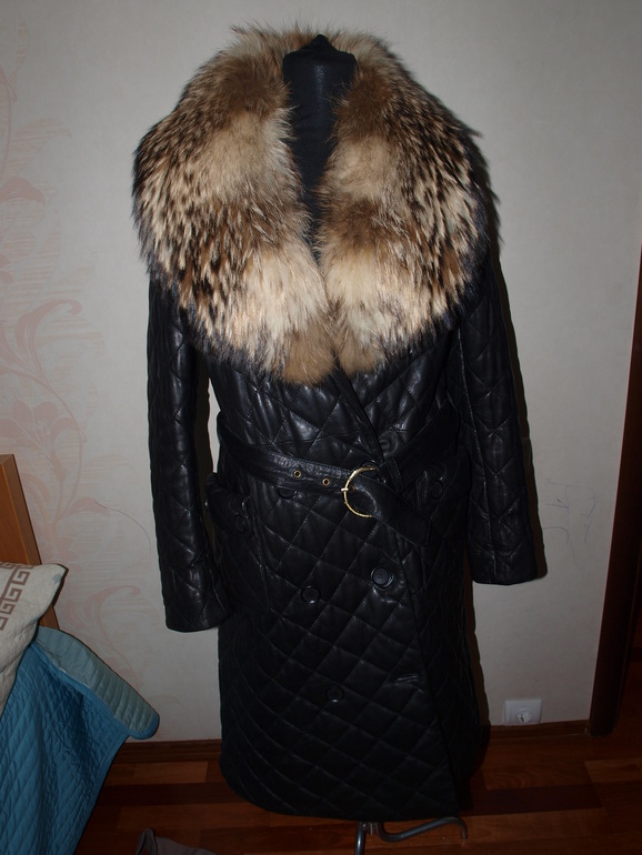 Красивые жилетки и пальто из натурального меха -супер вещь для холодной осени!!! цены от 11 000 рублей