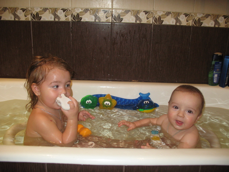 Флэшмоб!!! Мои детки-погодки!!!