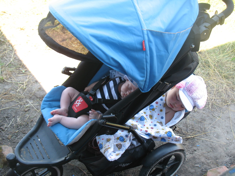 Флэшмоб!!! Мои детки-погодки!!!